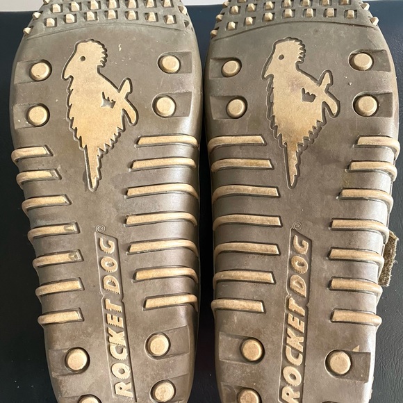 Like New Rocketdog Suede Slip-On Trail Sneaker Womens Size 8. Brown/yellow - Picture 7 of 9